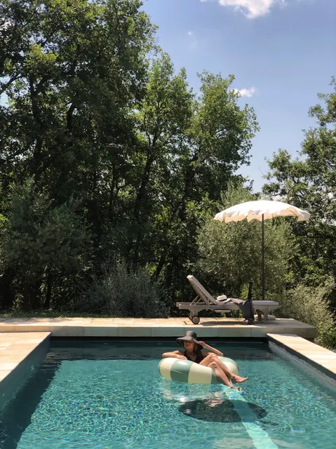 Villa G pool lounging